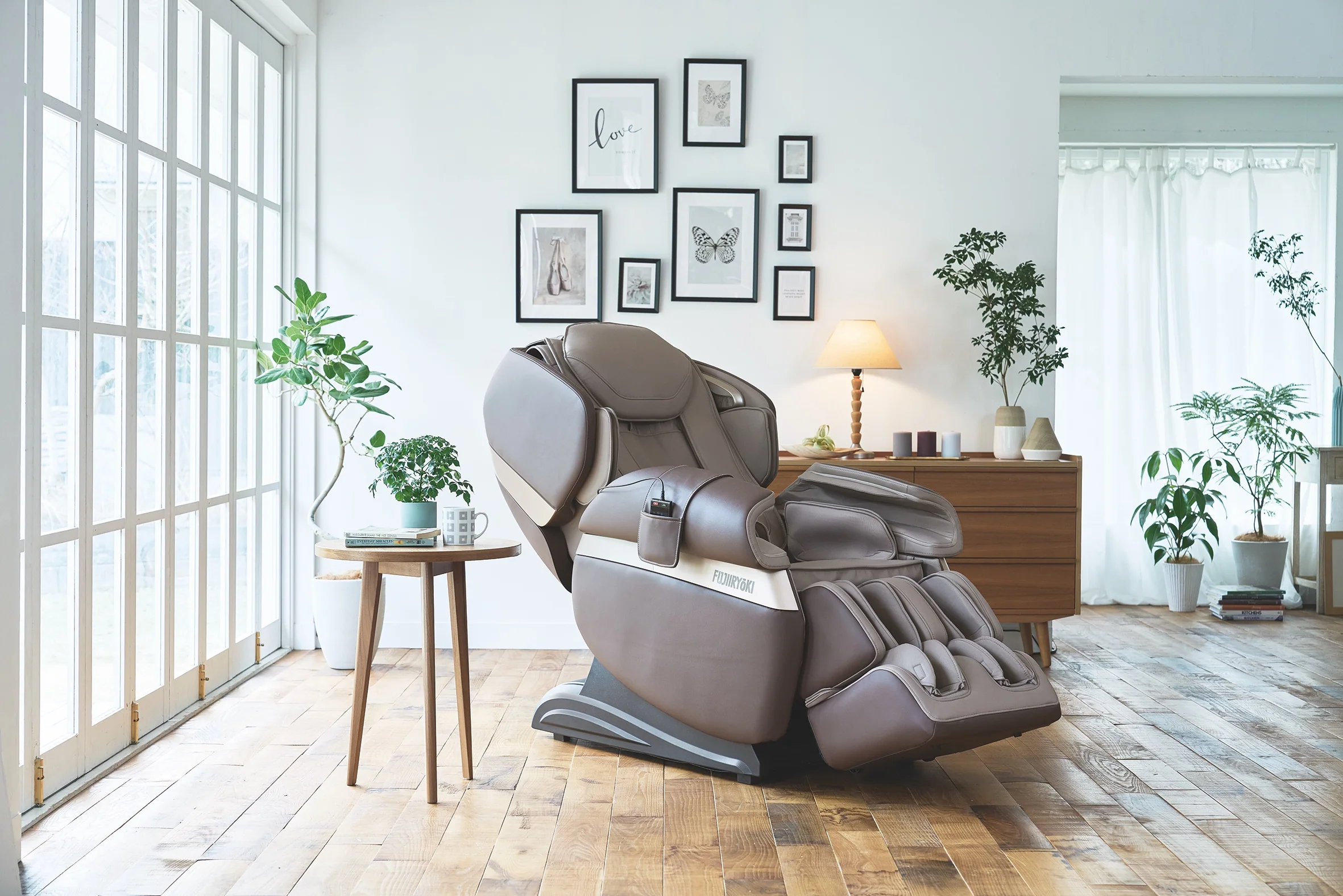 Fujiiryoki Calm Plus+ Massage Chair - Image 7